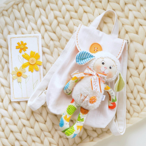 Рюкзак для малюка з іграшкою Овечка