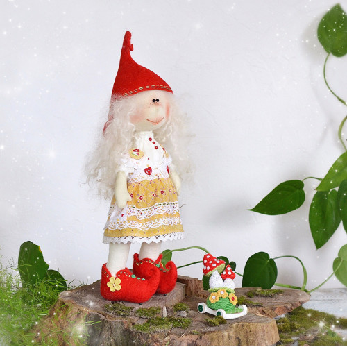 Elf doll Coue
